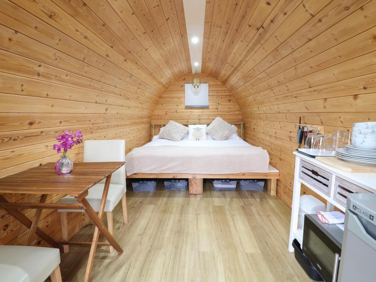 The Pod At Bank House Farm Stafford Exterior foto